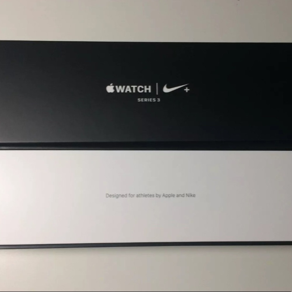 Apple Watch Series 3 Silver Aluminum 38mm GPS - Picture 8 of 8